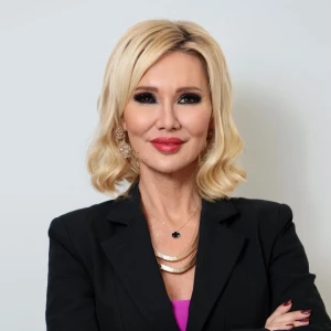 Dr. Parrák Zita